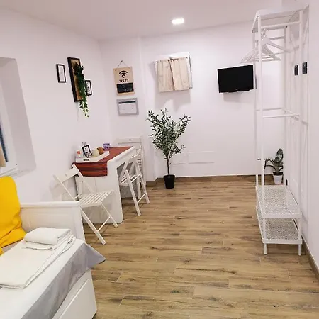 Touch&go - Stanza Privata Con Servizi * 치암피노