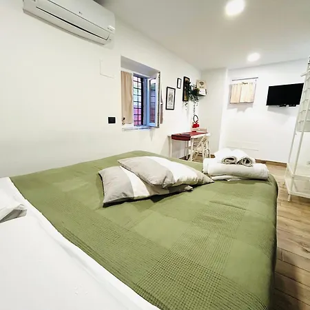 Touch&go - Stanza Privata Con Servizi Quarto em Acomodações Particulares Ciampino